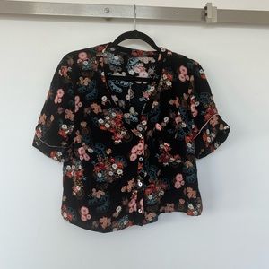 Forever21 Floral Short Sleeve Button Down Size L